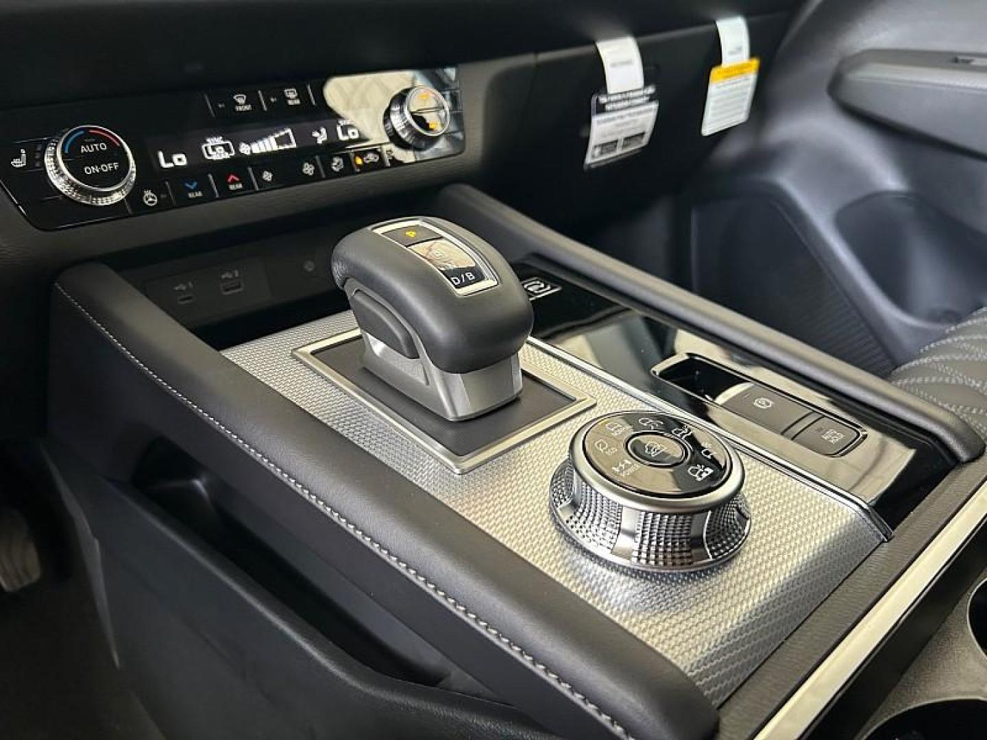 2025 Mitsubishi Outlander Plug-In Hybrid (JA4T5WA94SZ) with an 4-Cyl Hybrid 2.4 Liter engine, Automatic 1-Spd transmission, located at 412 Auto Vista Drive, Palmdale, 93551, (661) 945-0620, 34.592636, -118.136681 - Photo#26