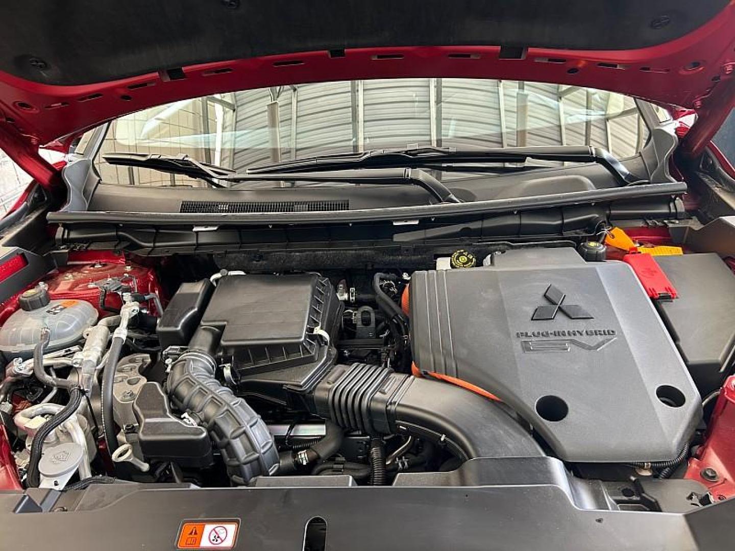 2025 Mitsubishi Outlander Plug-In Hybrid (JA4T5WA94SZ) with an 4-Cyl Hybrid 2.4 Liter engine, Automatic 1-Spd transmission, located at 412 Auto Vista Drive, Palmdale, 93551, (661) 945-0620, 34.592636, -118.136681 - Photo#28