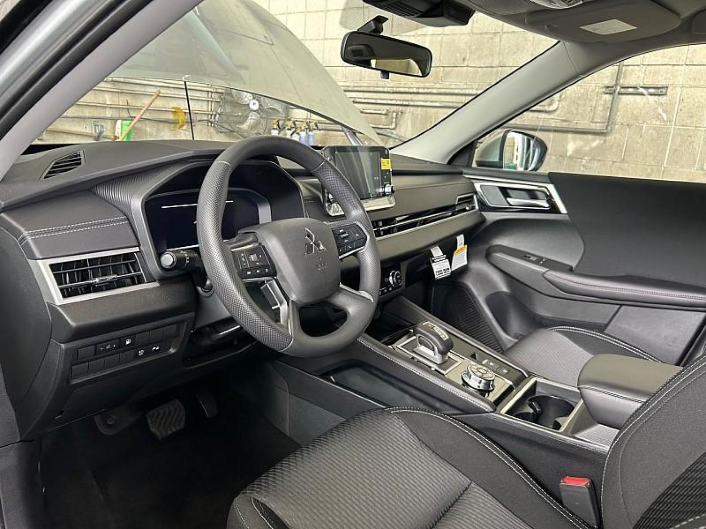 2025 SILVER Mitsubishi Outlander Plug-In Hybrid (JA4T5UA9XSZ) with an 4-Cyl Hybrid 2.4 Liter engine, Automatic 1-Spd transmission, located at 412 Auto Vista Drive, Palmdale, 93551, (661) 945-0620, 34.592636, -118.136681 - Photo#17