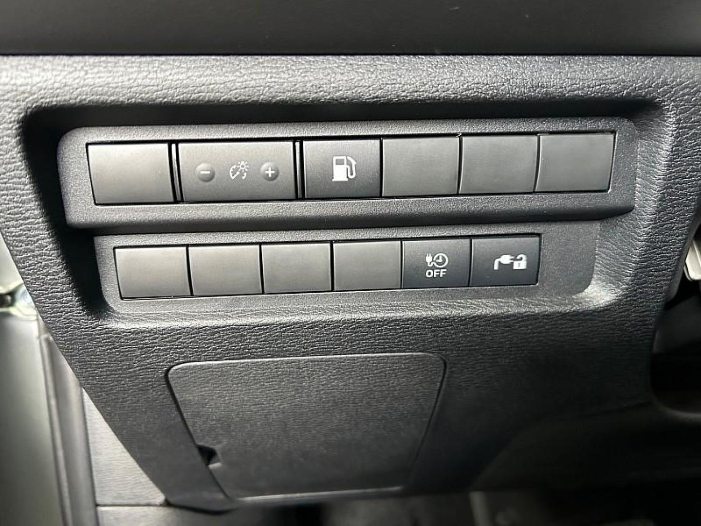 2025 SILVER Mitsubishi Outlander Plug-In Hybrid (JA4T5UA9XSZ) with an 4-Cyl Hybrid 2.4 Liter engine, Automatic 1-Spd transmission, located at 412 Auto Vista Drive, Palmdale, 93551, (661) 945-0620, 34.592636, -118.136681 - Photo#31