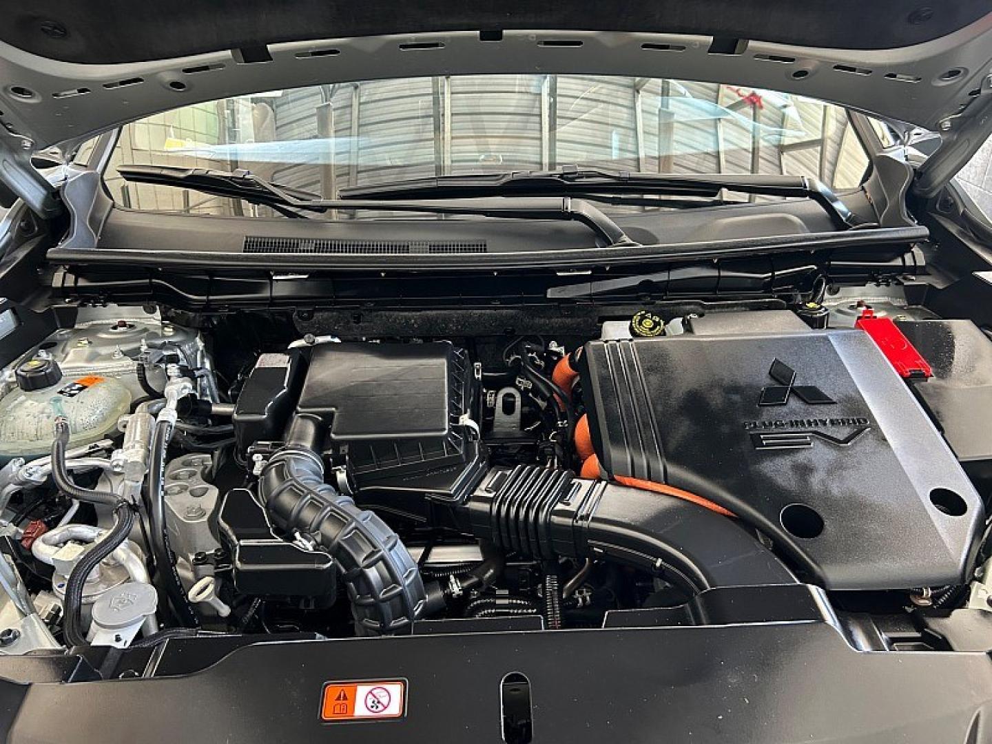 2025 GRAY Mitsubishi Outlander Plug-In Hybrid (JA4T5WA97SZ) with an 4-Cyl Hybrid 2.4 Liter engine, Automatic 1-Spd transmission, located at 412 Auto Vista Drive, Palmdale, 93551, (661) 945-0620, 34.592636, -118.136681 - Photo#30