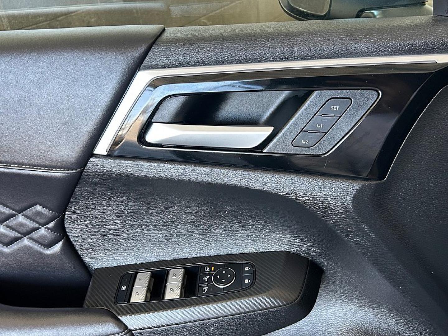 2025 GRAY Mitsubishi Outlander Plug-In Hybrid (JA4T5WA97SZ) with an 4-Cyl Hybrid 2.4 Liter engine, Automatic 1-Spd transmission, located at 412 Auto Vista Drive, Palmdale, 93551, (661) 945-0620, 34.592636, -118.136681 - Photo#20