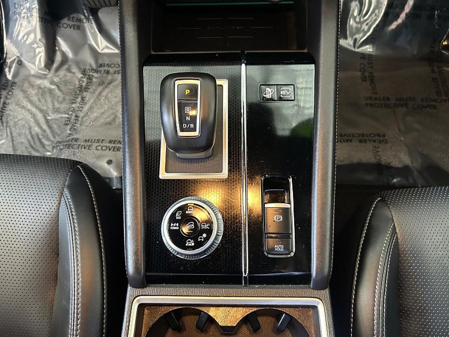 2025 GRAY Mitsubishi Outlander Plug-In Hybrid (JA4T5WA97SZ) with an 4-Cyl Hybrid 2.4 Liter engine, Automatic 1-Spd transmission, located at 412 Auto Vista Drive, Palmdale, 93551, (661) 945-0620, 34.592636, -118.136681 - Photo#29