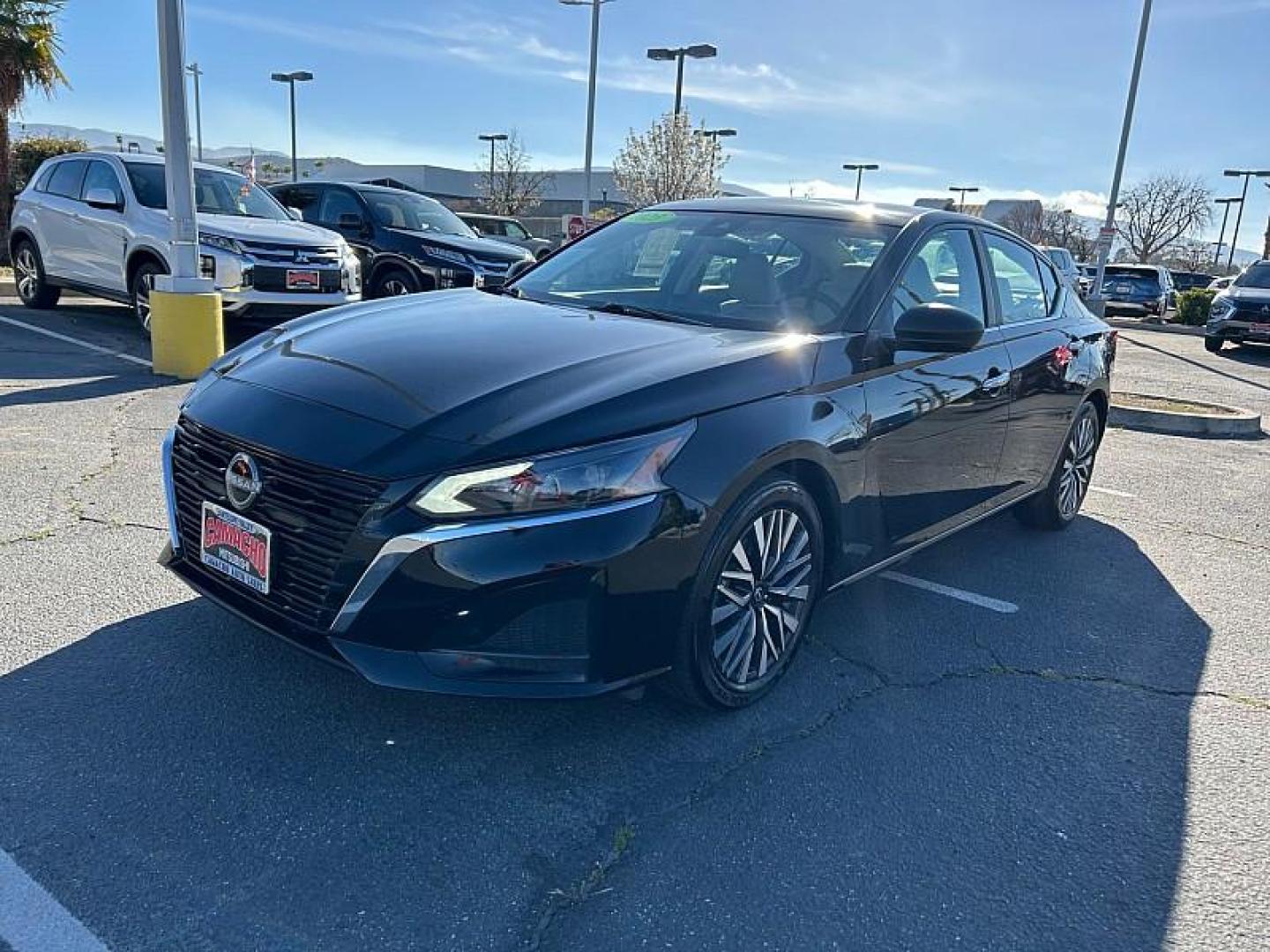 2025 BLACK Nissan Altima (1N4BL4DV1SN) with an 4-Cyl 2.5 Liter engine, Automatic CVT transmission, located at 412 Auto Vista Drive, Palmdale, 93551, (661) 945-0620, 34.592636, -118.136681 - Photo#3