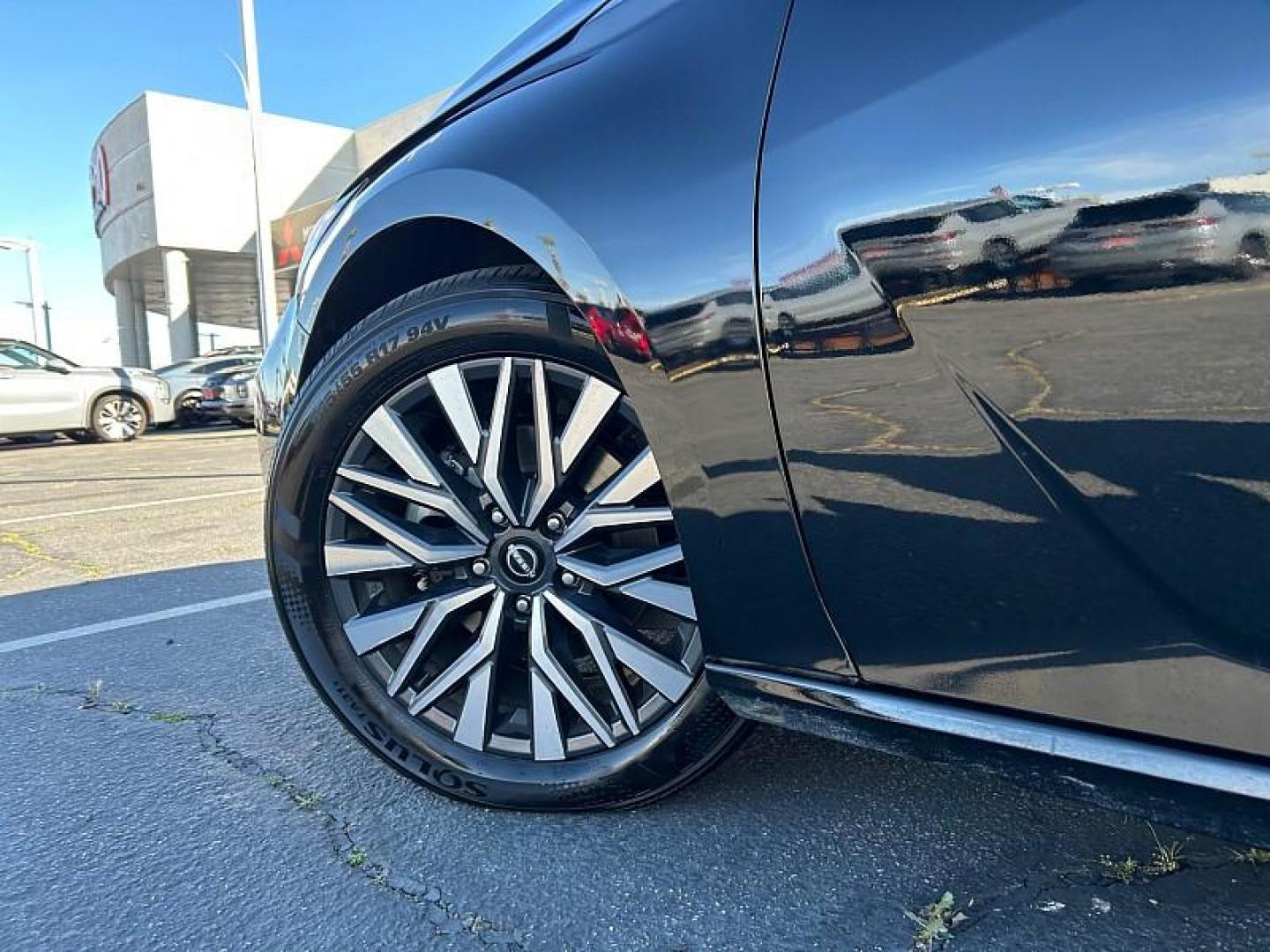 2025 BLACK Nissan Altima (1N4BL4DV1SN) with an 4-Cyl 2.5 Liter engine, Automatic CVT transmission, located at 412 Auto Vista Drive, Palmdale, 93551, (661) 945-0620, 34.592636, -118.136681 - Photo#11