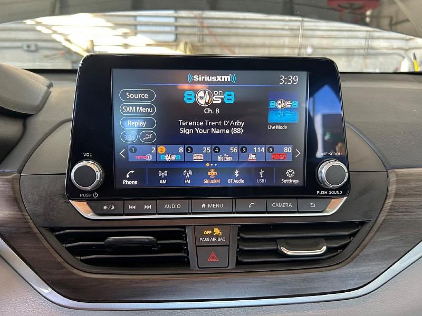 2025 BLACK Nissan Altima (1N4BL4DV1SN) with an 4-Cyl 2.5 Liter engine, Automatic CVT transmission, located at 412 Auto Vista Drive, Palmdale, 93551, (661) 945-0620, 34.592636, -118.136681 - Photo#21