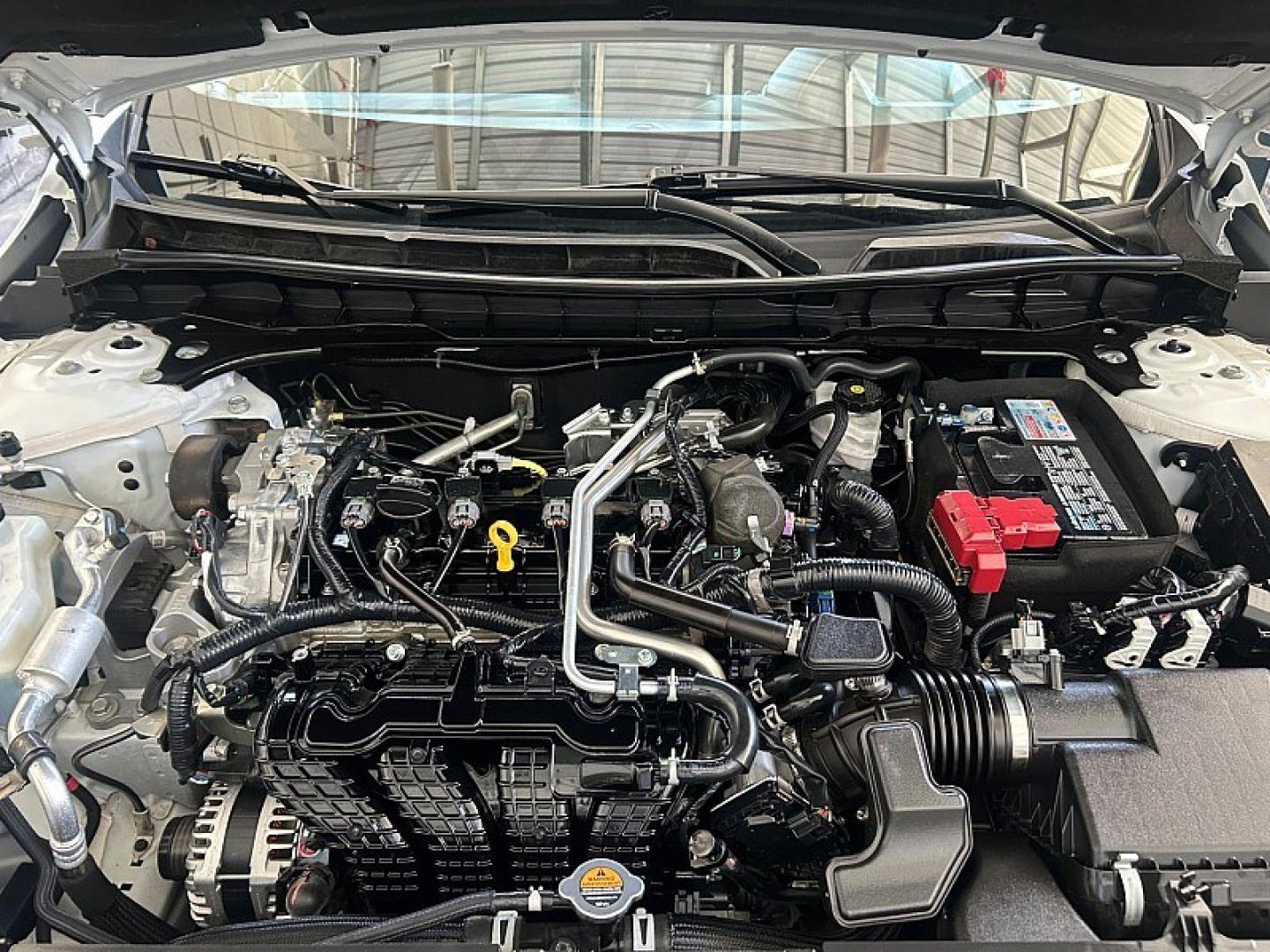 2025 WHITE Nissan Altima (1N4BL4DV0SN) with an 4-Cyl 2.5 Liter engine, Automatic CVT transmission, located at 412 Auto Vista Drive, Palmdale, 93551, (661) 945-0620, 34.592636, -118.136681- Photo#13