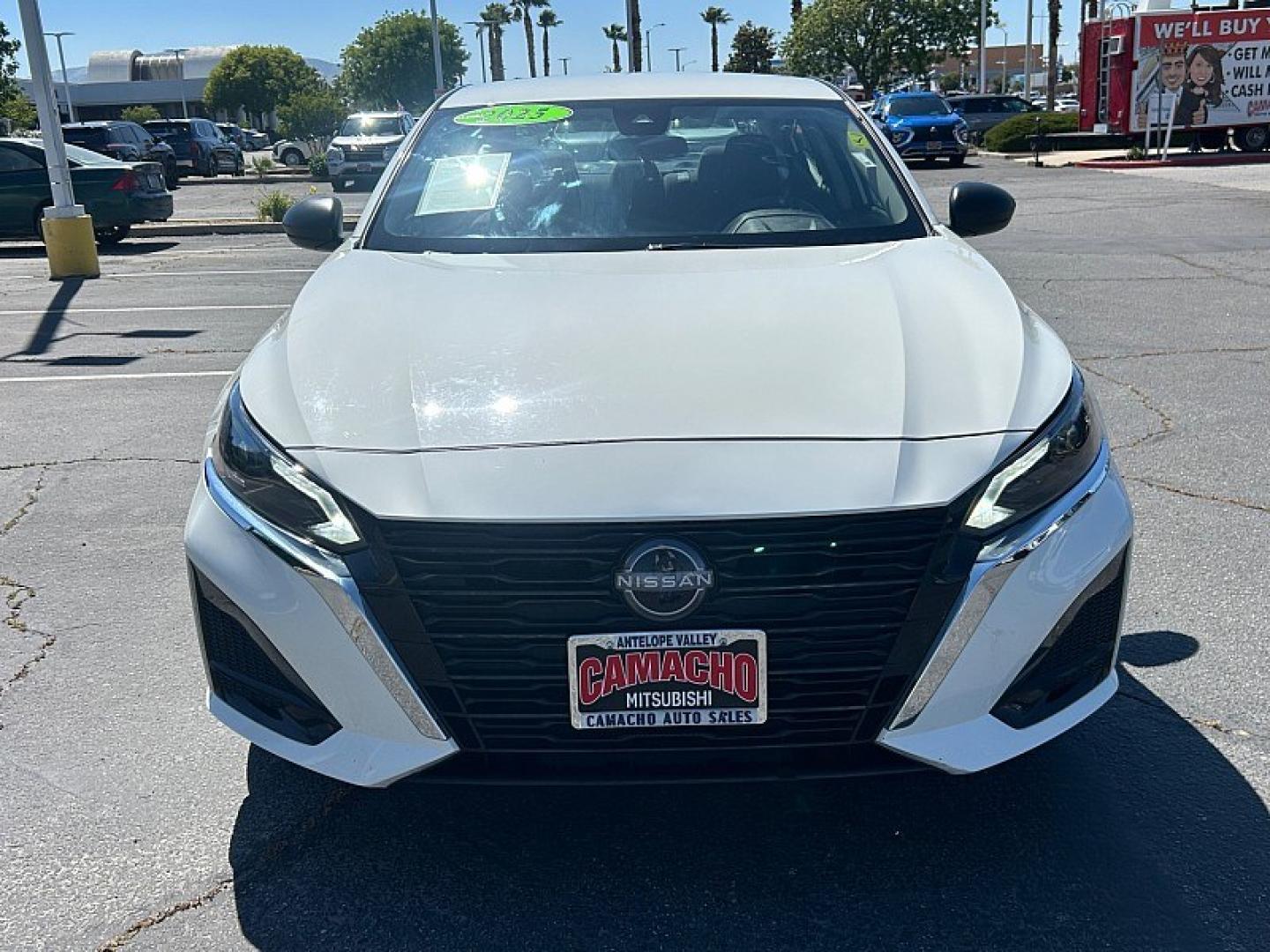 2025 WHITE Nissan Altima (1N4BL4DV0SN) with an 4-Cyl 2.5 Liter engine, Automatic CVT transmission, located at 412 Auto Vista Drive, Palmdale, 93551, (661) 945-0620, 34.592636, -118.136681- Photo#1