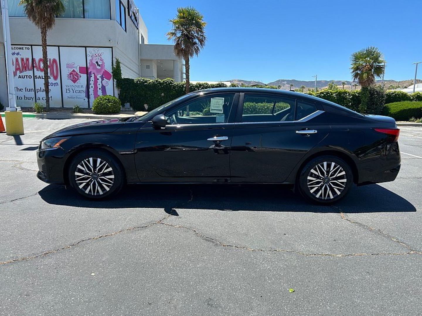 2025 BLACK Nissan Altima (1N4BL4DVXSN) with an 4-Cyl 2.5 Liter engine, Automatic CVT transmission, located at 412 Auto Vista Drive, Palmdale, 93551, (661) 945-0620, 34.592636, -118.136681- Photo#3