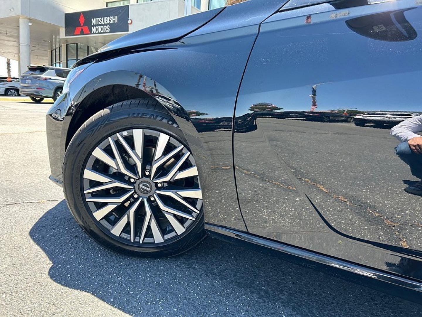 2025 BLACK Nissan Altima (1N4BL4DVXSN) with an 4-Cyl 2.5 Liter engine, Automatic CVT transmission, located at 412 Auto Vista Drive, Palmdale, 93551, (661) 945-0620, 34.592636, -118.136681- Photo#10