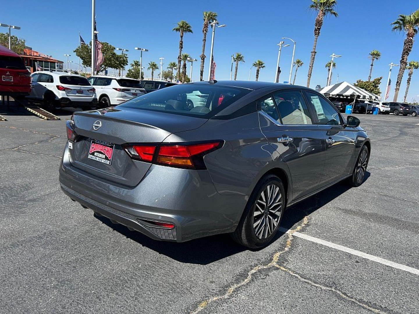 2025 GRAY Nissan Altima (1N4BL4DV5SN) with an 4-Cyl 2.5 Liter engine, Automatic CVT transmission, located at 412 Auto Vista Drive, Palmdale, 93551, (661) 945-0620, 34.592636, -118.136681- Photo#2