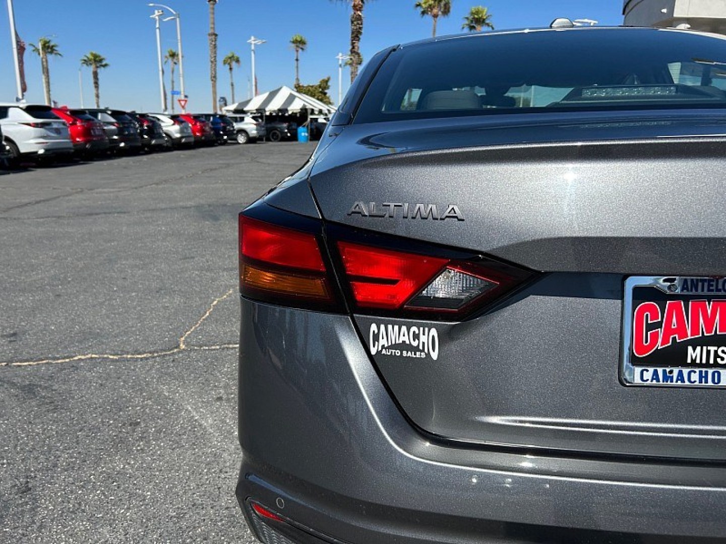 2025 GRAY Nissan Altima (1N4BL4DV5SN) with an 4-Cyl 2.5 Liter engine, Automatic CVT transmission, located at 412 Auto Vista Drive, Palmdale, 93551, (661) 945-0620, 34.592636, -118.136681- Photo#15