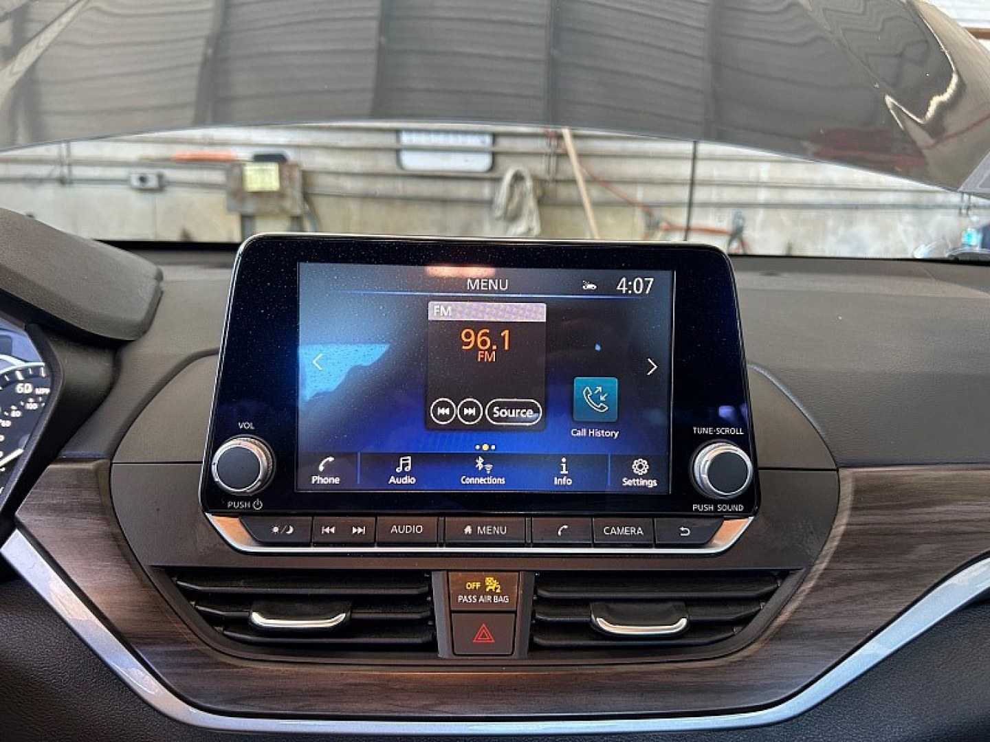 2025 GRAY Nissan Altima (1N4BL4DV5SN) with an 4-Cyl 2.5 Liter engine, Automatic CVT transmission, located at 412 Auto Vista Drive, Palmdale, 93551, (661) 945-0620, 34.592636, -118.136681- Photo#22