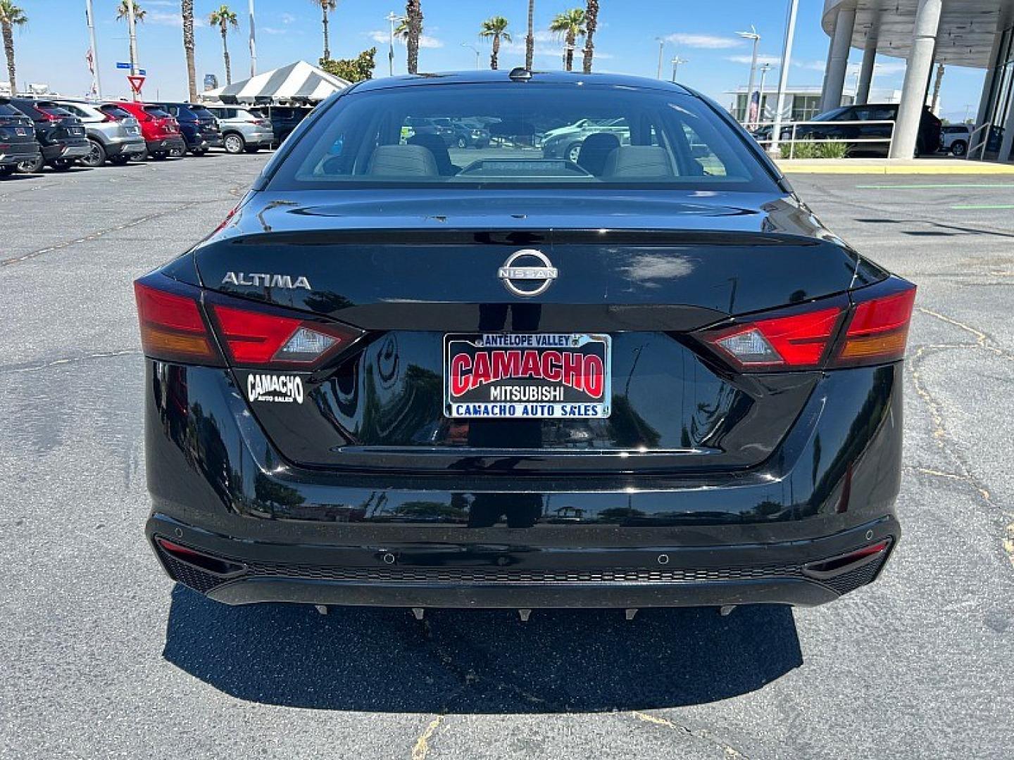 2025 Black Nissan Altima (1N4BL4DV9SN) with an 4-Cyl 2.5 Liter engine, Automatic CVT transmission, located at 412 Auto Vista Drive, Palmdale, 93551, (661) 945-0620, 34.592636, -118.136681- Photo#3