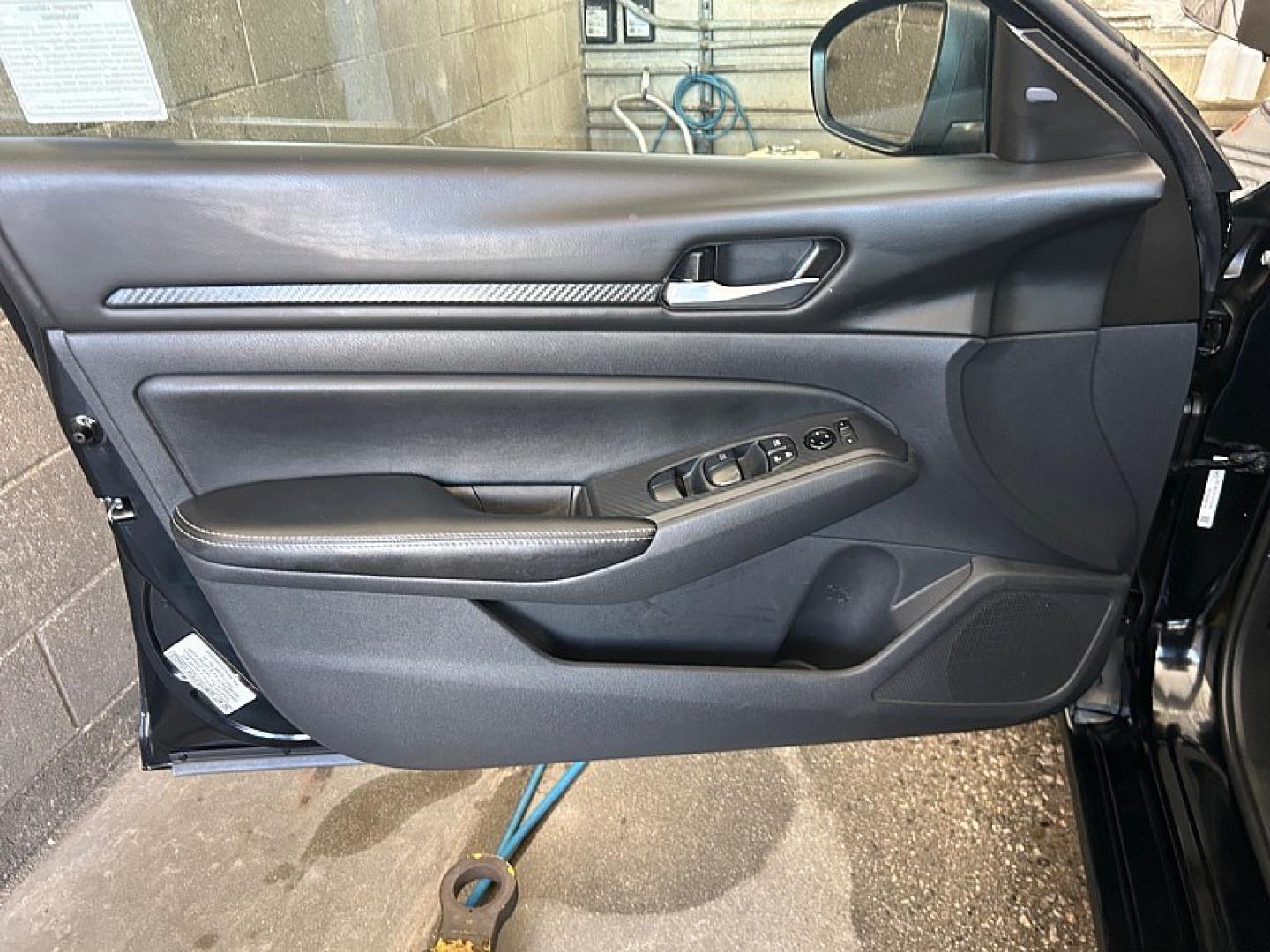 2025 Black Nissan Altima (1N4BL4DV9SN) with an 4-Cyl 2.5 Liter engine, Automatic CVT transmission, located at 412 Auto Vista Drive, Palmdale, 93551, (661) 945-0620, 34.592636, -118.136681- Photo#16