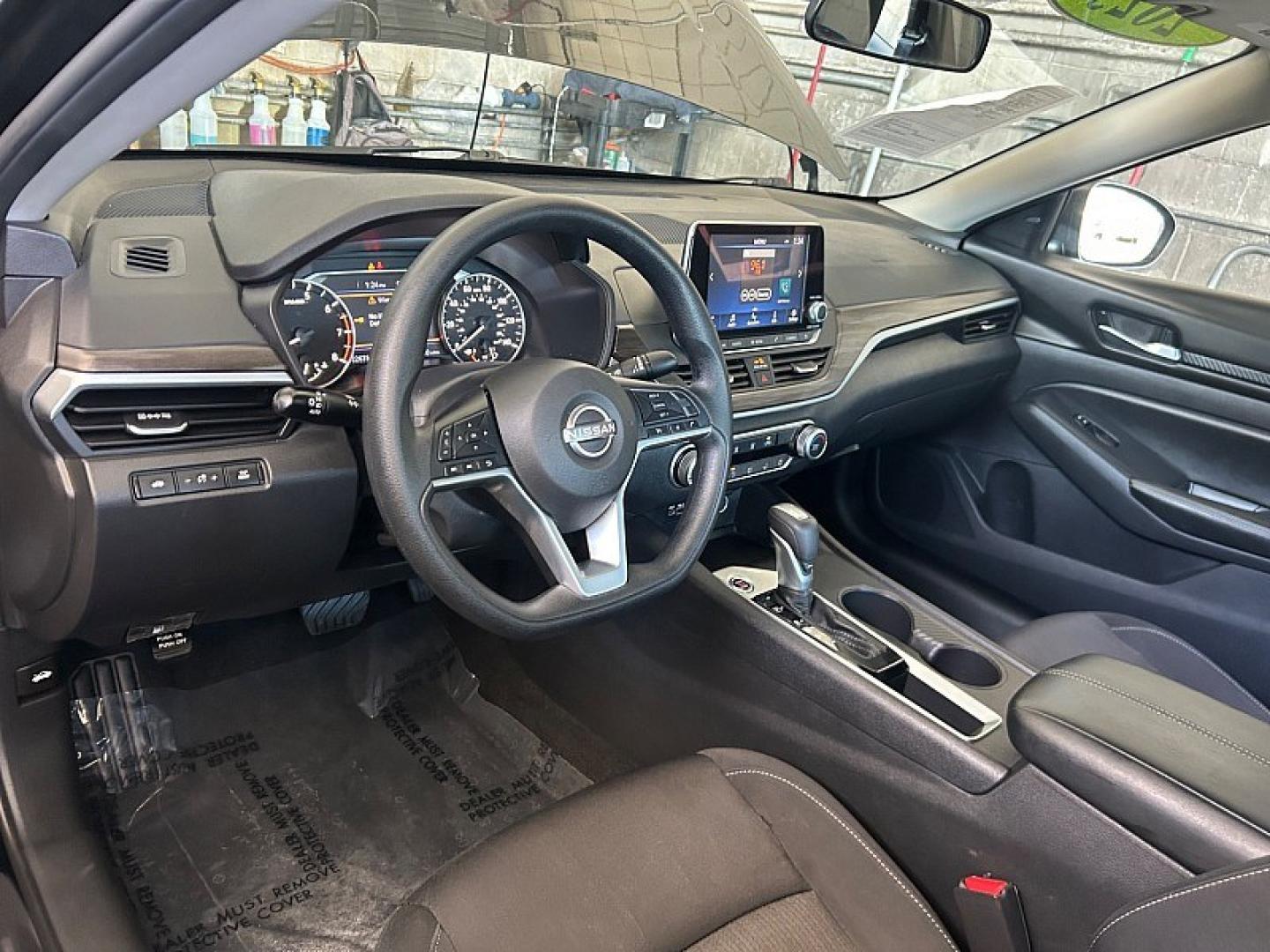 2025 Black Nissan Altima (1N4BL4DV9SN) with an 4-Cyl 2.5 Liter engine, Automatic CVT transmission, located at 412 Auto Vista Drive, Palmdale, 93551, (661) 945-0620, 34.592636, -118.136681- Photo#17