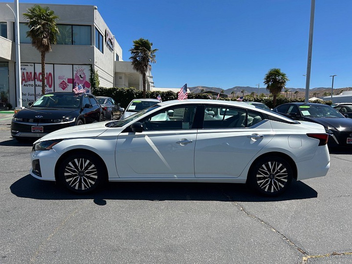 2025 White Nissan Altima (1N4BL4DV7SN) with an 4-Cyl 2.5 Liter engine, Automatic CVT transmission, located at 412 Auto Vista Drive, Palmdale, 93551, (661) 945-0620, 34.592636, -118.136681- Photo#7