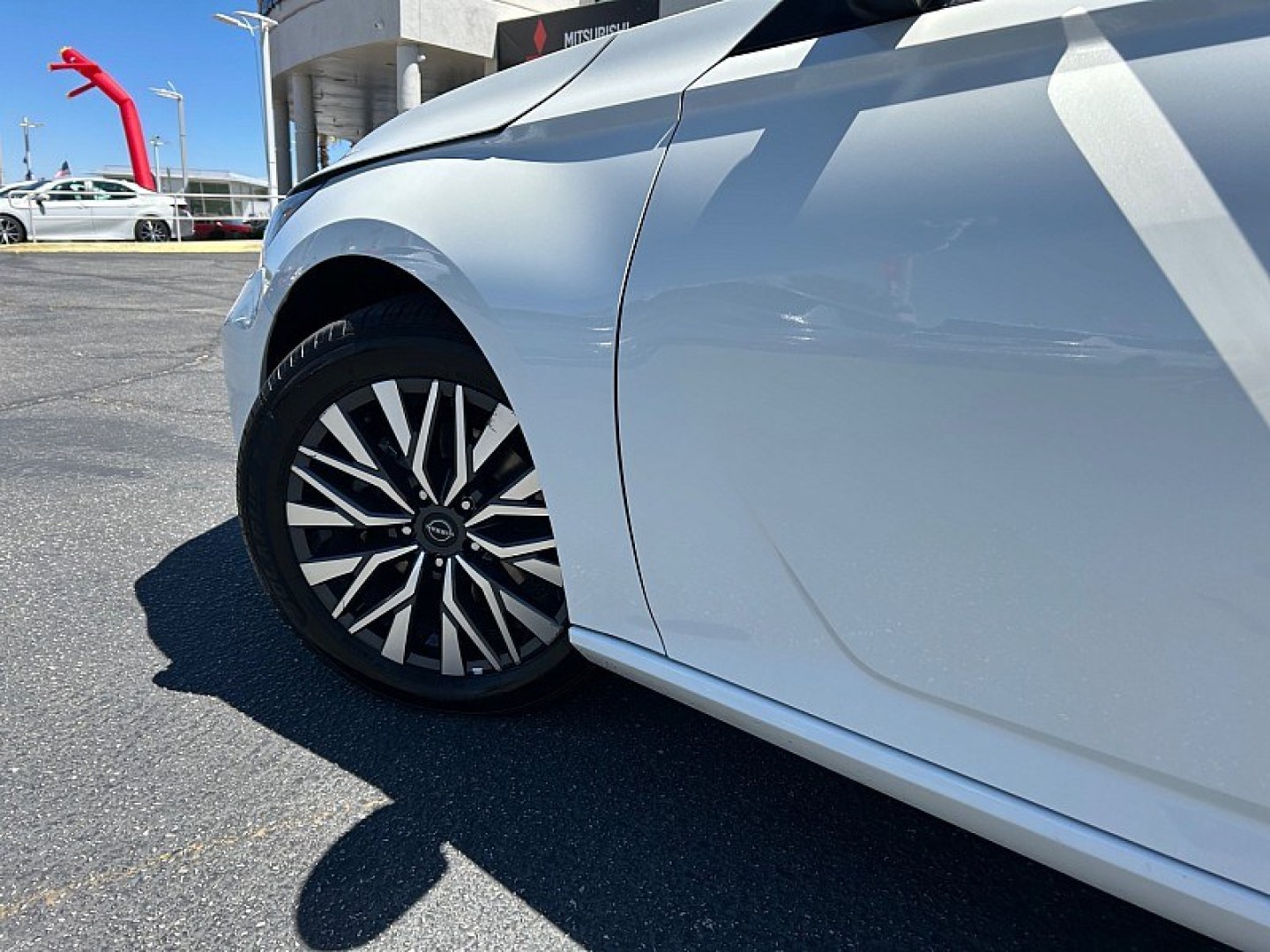 2025 White Nissan Altima (1N4BL4DV7SN) with an 4-Cyl 2.5 Liter engine, Automatic CVT transmission, located at 412 Auto Vista Drive, Palmdale, 93551, (661) 945-0620, 34.592636, -118.136681- Photo#12