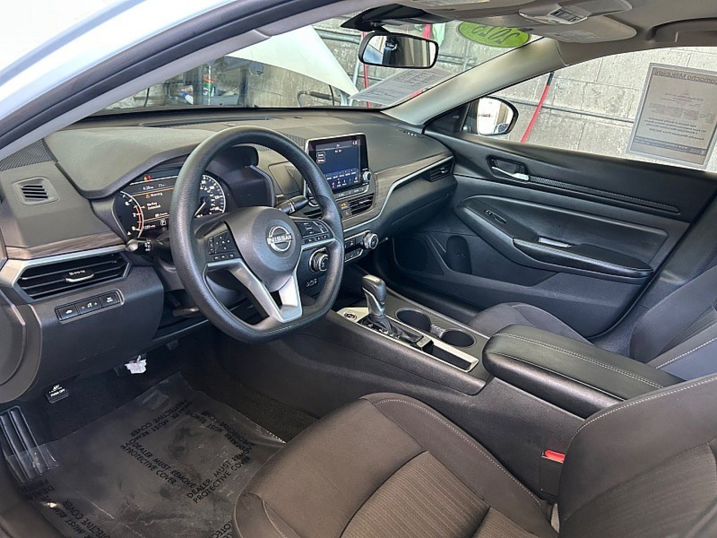2025 White Nissan Altima (1N4BL4DV9SN) with an 4-Cyl 2.5 Liter engine, Automatic CVT transmission, located at 412 Auto Vista Drive, Palmdale, 93551, (661) 945-0620, 34.592636, -118.136681- Photo#27