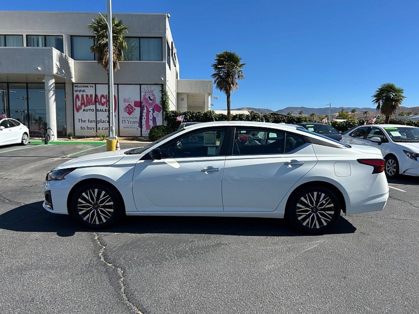 2025 White Nissan Altima (1N4BL4DV9SN) with an 4-Cyl 2.5 Liter engine, Automatic CVT transmission, located at 412 Auto Vista Drive, Palmdale, 93551, (661) 945-0620, 34.592636, -118.136681- Photo#9