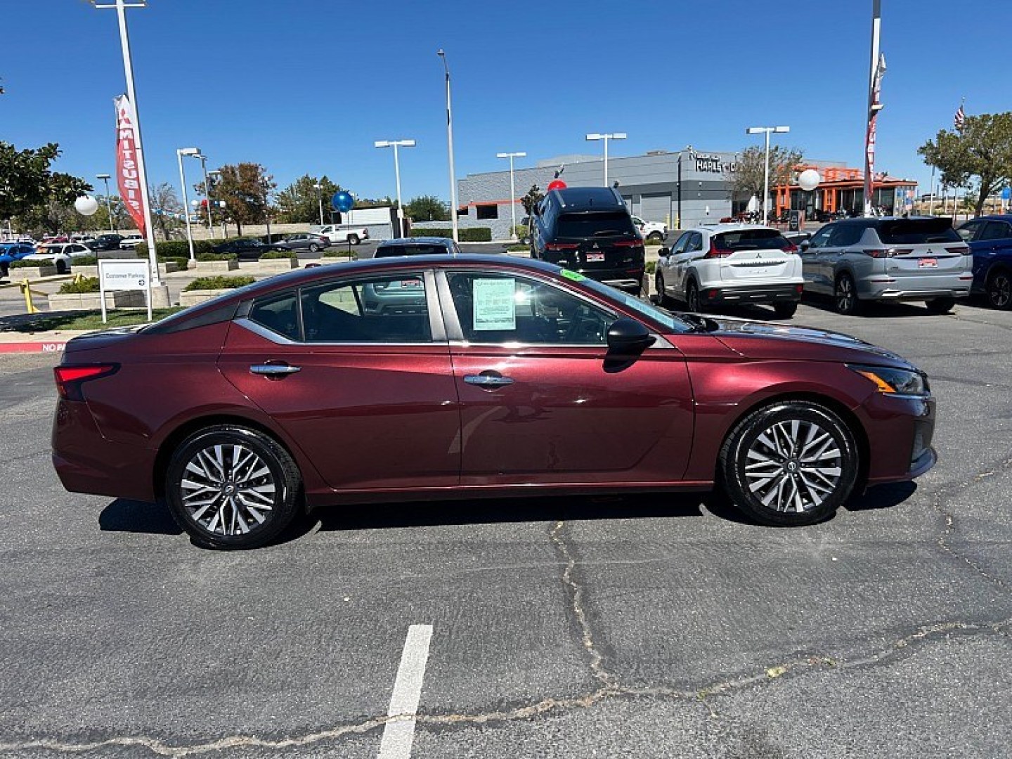 2025 Pearl /black Nissan Altima (1N4BL4DV4SN) with an 4-Cyl 2.5 Liter engine, Automatic CVT transmission, located at 412 Auto Vista Drive, Palmdale, 93551, (661) 945-0620, 34.592636, -118.136681 - Enjoy comfort, efficiency, and modern technology in this 2025 Nissan Altima SV!This one-owner sedan combines sleek styling with a smooth, comfortable ride, making it an excellent choice for daily commutes and longer road trips. Powered by a 2.5L 4-cylinder engine paired with Nissan and rsquo;s Xtron- Photo#7