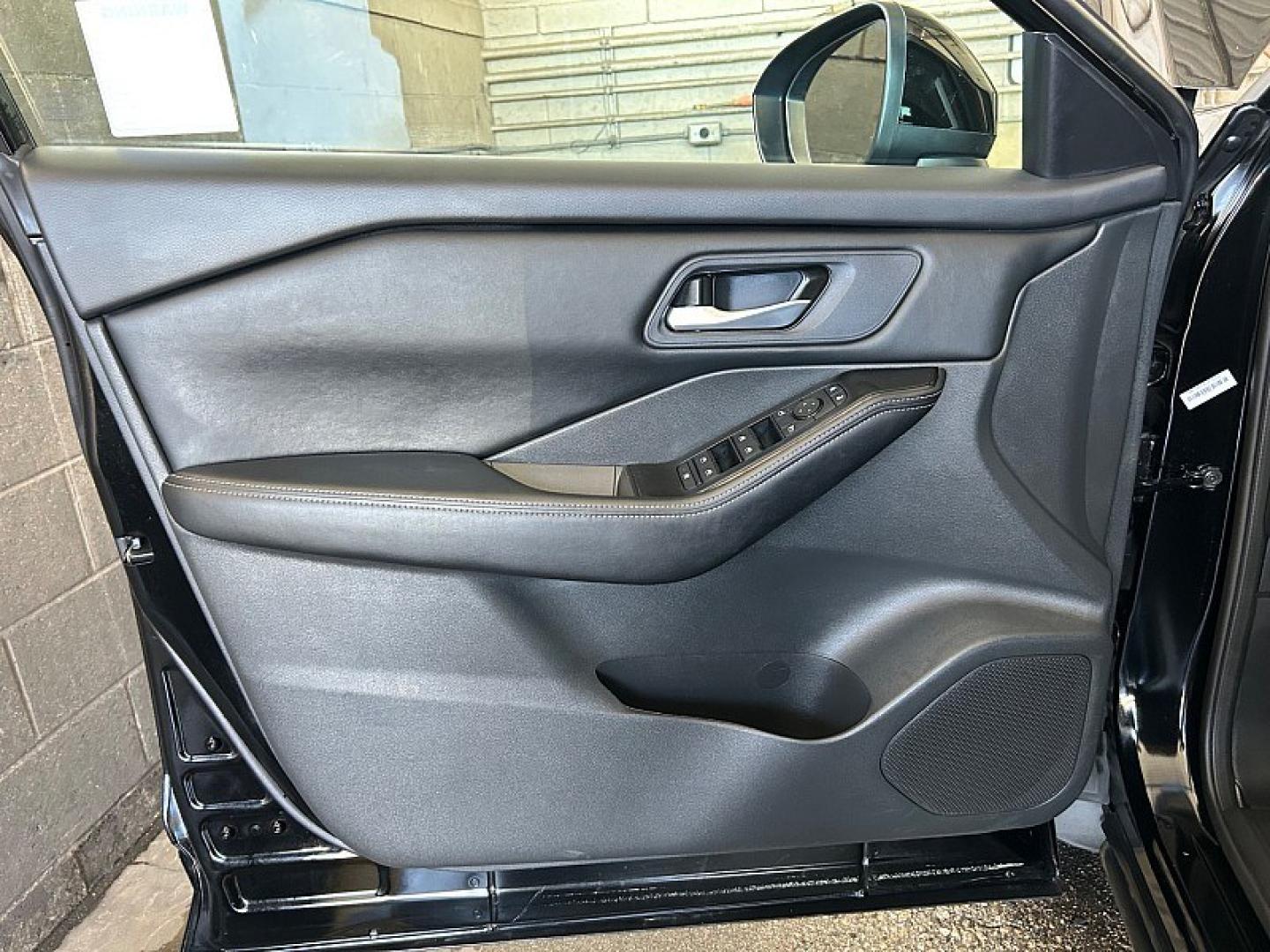 2025 BLACK Nissan Rogue (5N1BT3BA0SC) with an 3-Cyl Turbo 1.5 Liter engine, Automatic CVT transmission, located at 412 Auto Vista Drive, Palmdale, 93551, (661) 945-0620, 34.592636, -118.136681 - Photo#16