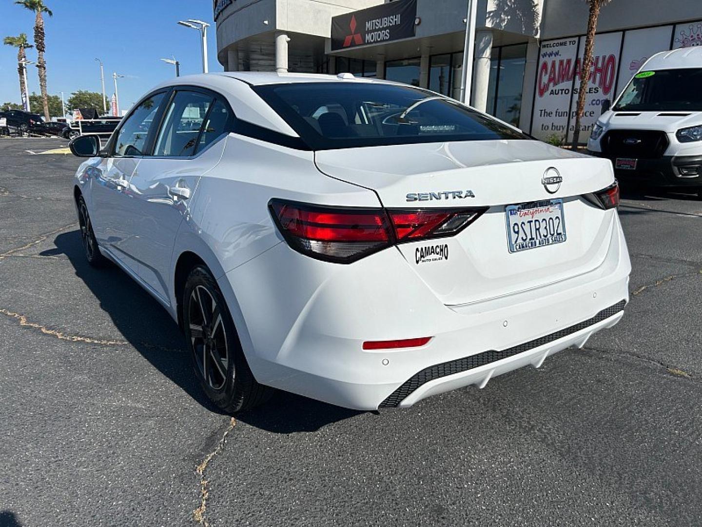 2025 WHITE Nissan Sentra (3N1AB8CV8SY) with an 4-Cyl 2.0 Liter engine, Automatic CVT transmission, located at 412 Auto Vista Drive, Palmdale, 93551, (661) 945-0620, 34.592636, -118.136681 - Photo#8