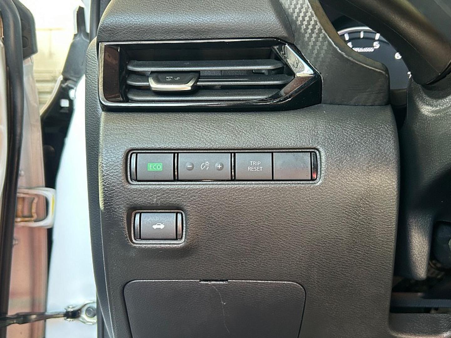 2025 WHITE Nissan Sentra (3N1AB8CV8SY) with an 4-Cyl 2.0 Liter engine, Automatic CVT transmission, located at 412 Auto Vista Drive, Palmdale, 93551, (661) 945-0620, 34.592636, -118.136681 - Photo#30