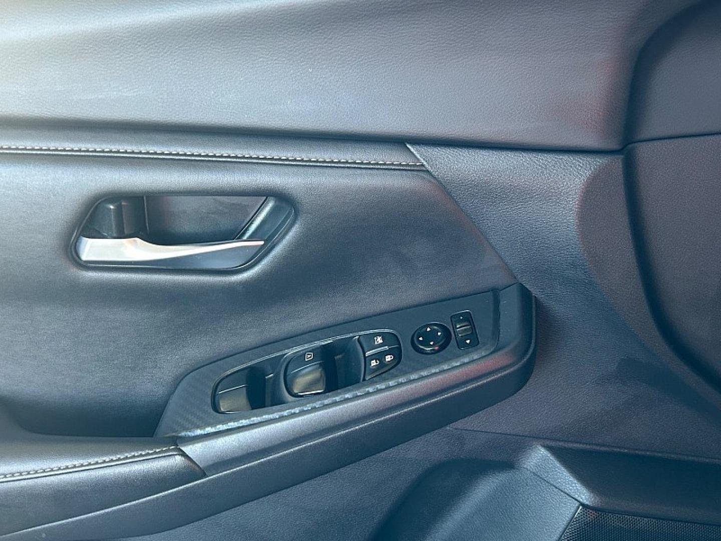 2025 WHITE Nissan Sentra (3N1AB8CV8SY) with an 4-Cyl 2.0 Liter engine, Automatic CVT transmission, located at 412 Auto Vista Drive, Palmdale, 93551, (661) 945-0620, 34.592636, -118.136681 - Photo#35