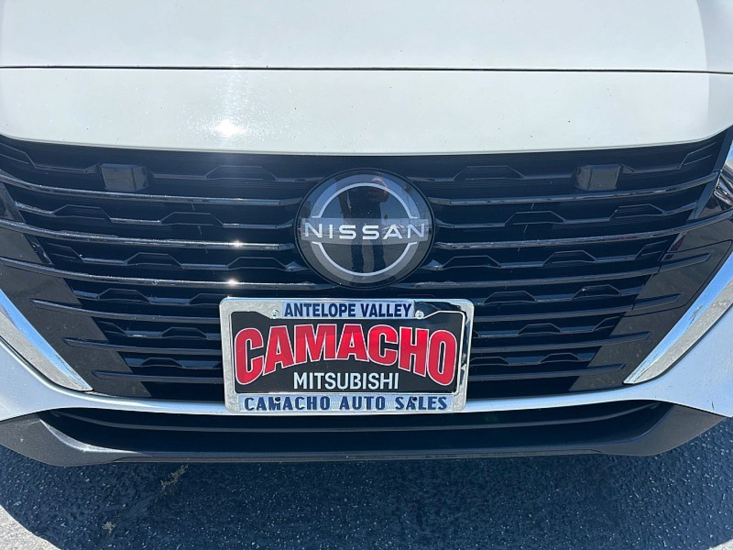 2025 White Nissan Sentra (3N1AB8CV9SY) with an 4-Cyl 2.0 Liter engine, Automatic CVT transmission, located at 412 Auto Vista Drive, Palmdale, 93551, (661) 945-0620, 34.592636, -118.136681- Photo#8