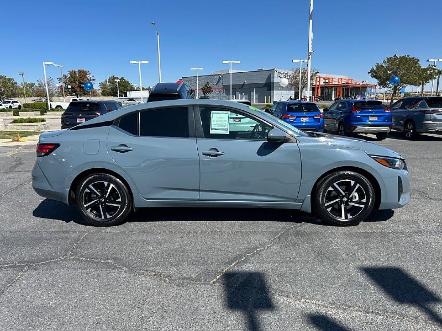 2025 GRAY Nissan Sentra (3N1AB8CV7SY) with an 4-Cyl 2.0 Liter engine, Automatic CVT transmission, located at 412 Auto Vista Drive, Palmdale, 93551, (661) 945-0620, 34.592636, -118.136681- Photo#5
