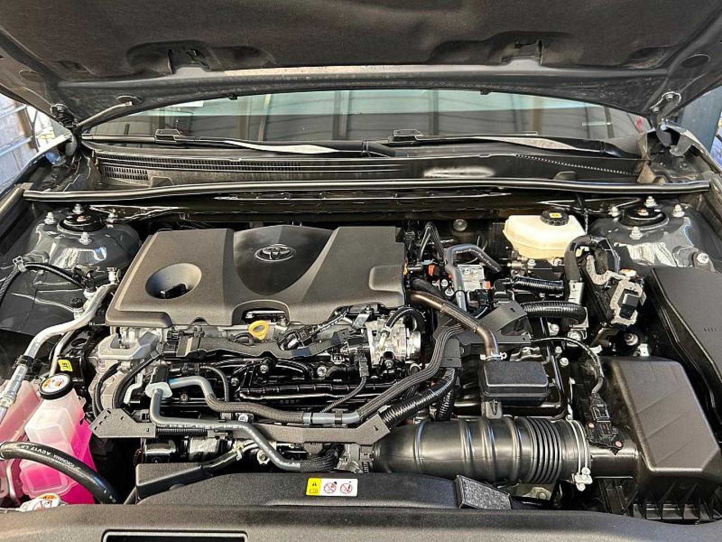 2025 GRAY Toyota Camry (4T1DAACK6SU) with an 4-Cyl Hybrid 2.5 Liter engine, Automatic CVT transmission, located at 412 Auto Vista Drive, Palmdale, 93551, (661) 945-0620, 34.592636, -118.136681 - Photo#37