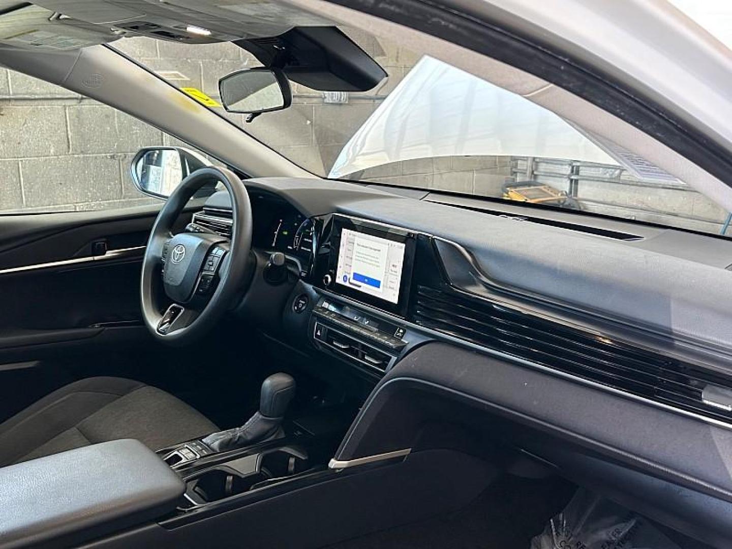 2025 WHITE Toyota Camry (4T1DAACK2SU) with an 4-Cyl Hybrid 2.5 Liter engine, Automatic CVT transmission, located at 412 Auto Vista Drive, Palmdale, 93551, (661) 945-0620, 34.592636, -118.136681 - Photo#29