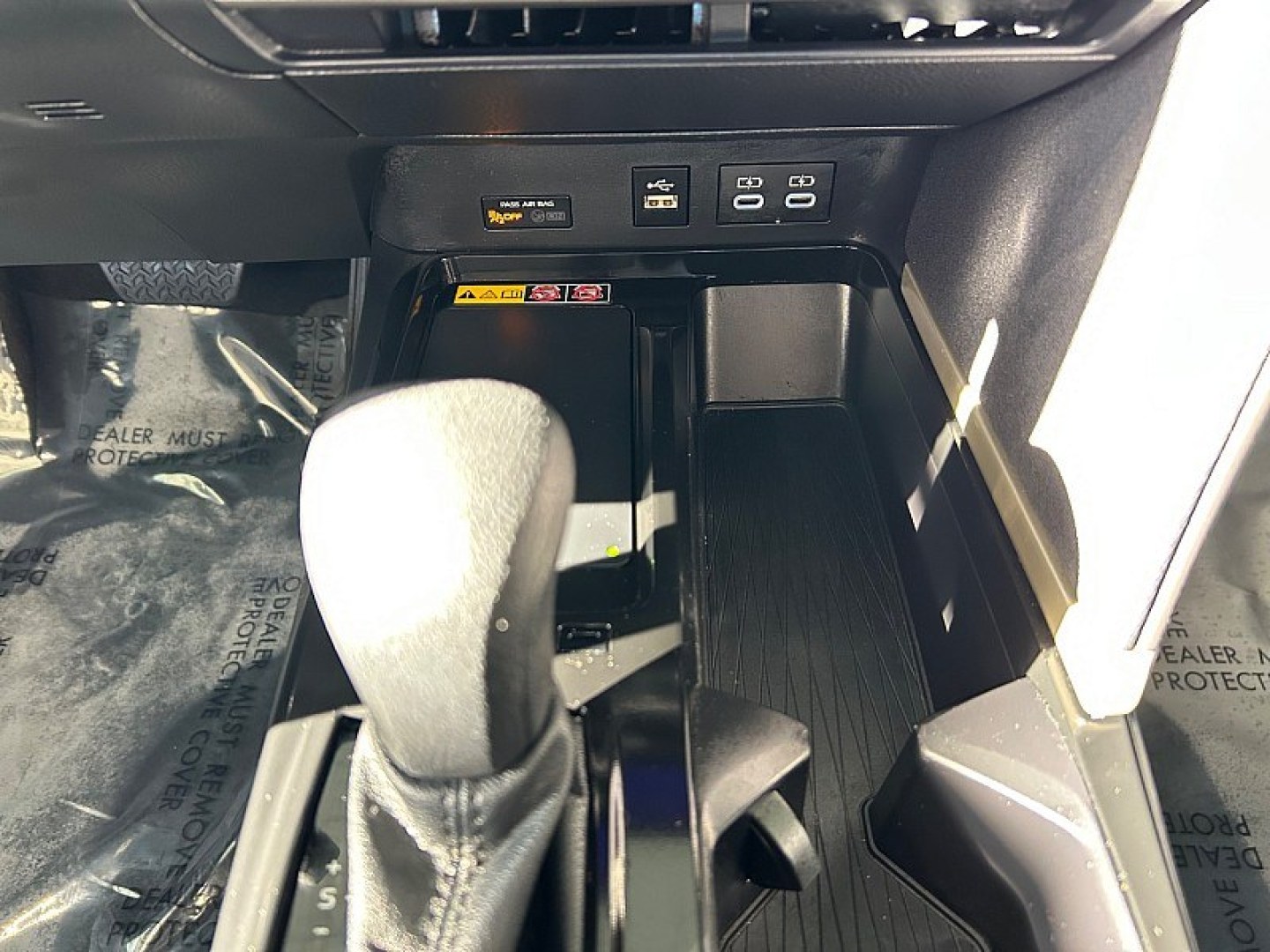 2025 Black Toyota Camry (4T1DAACK0SU) with an 4-Cyl Hybrid 2.5 Liter engine, Automatic CVT transmission, located at 412 Auto Vista Drive, Palmdale, 93551, (661) 945-0620, 34.592636, -118.136681- Photo#19