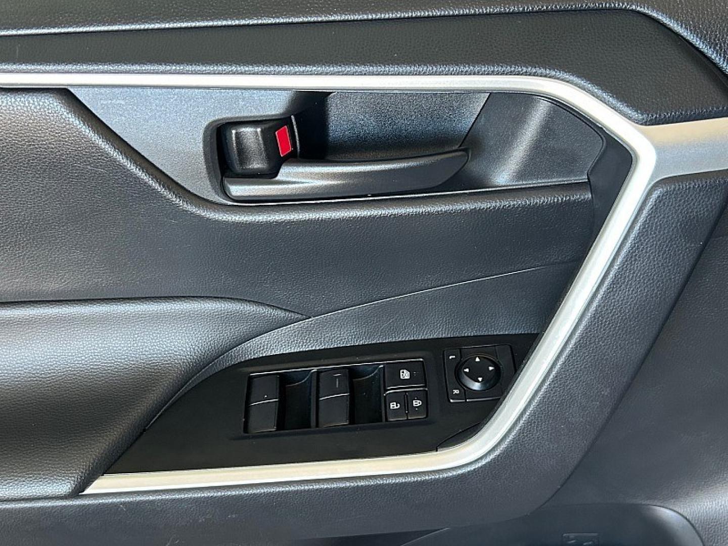 2025 BLACK Toyota RAV4 (2T3F1RFV1SC) with an 4-Cyl 2.5 Liter engine, Automatic 8-Spd w/Direct transmission, located at 412 Auto Vista Drive, Palmdale, 93551, (661) 945-0620, 34.592636, -118.136681- Photo#18