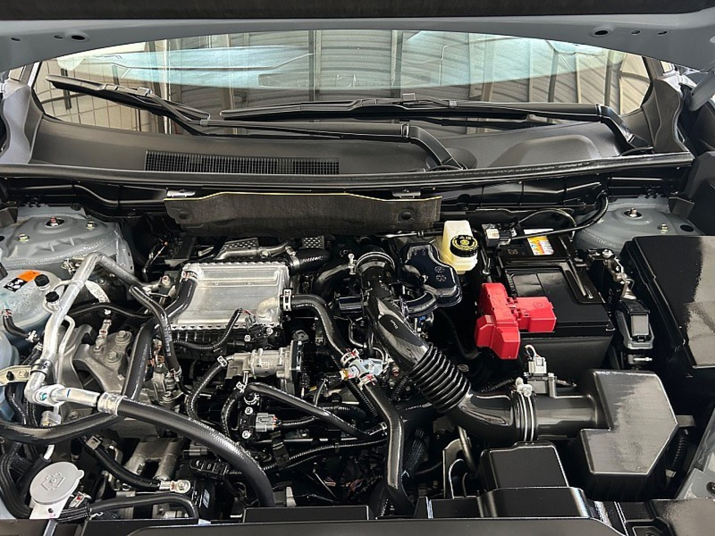 2026 Gray Mitsubishi Outlander (JA4J3VAB4TZ) with an 4-Cyl Turbo Hybrid 1.5 Liter engine, Automatic CVT transmission, located at 412 Auto Vista Drive, Palmdale, 93551, (661) 945-0620, 34.592636, -118.136681- Photo#25