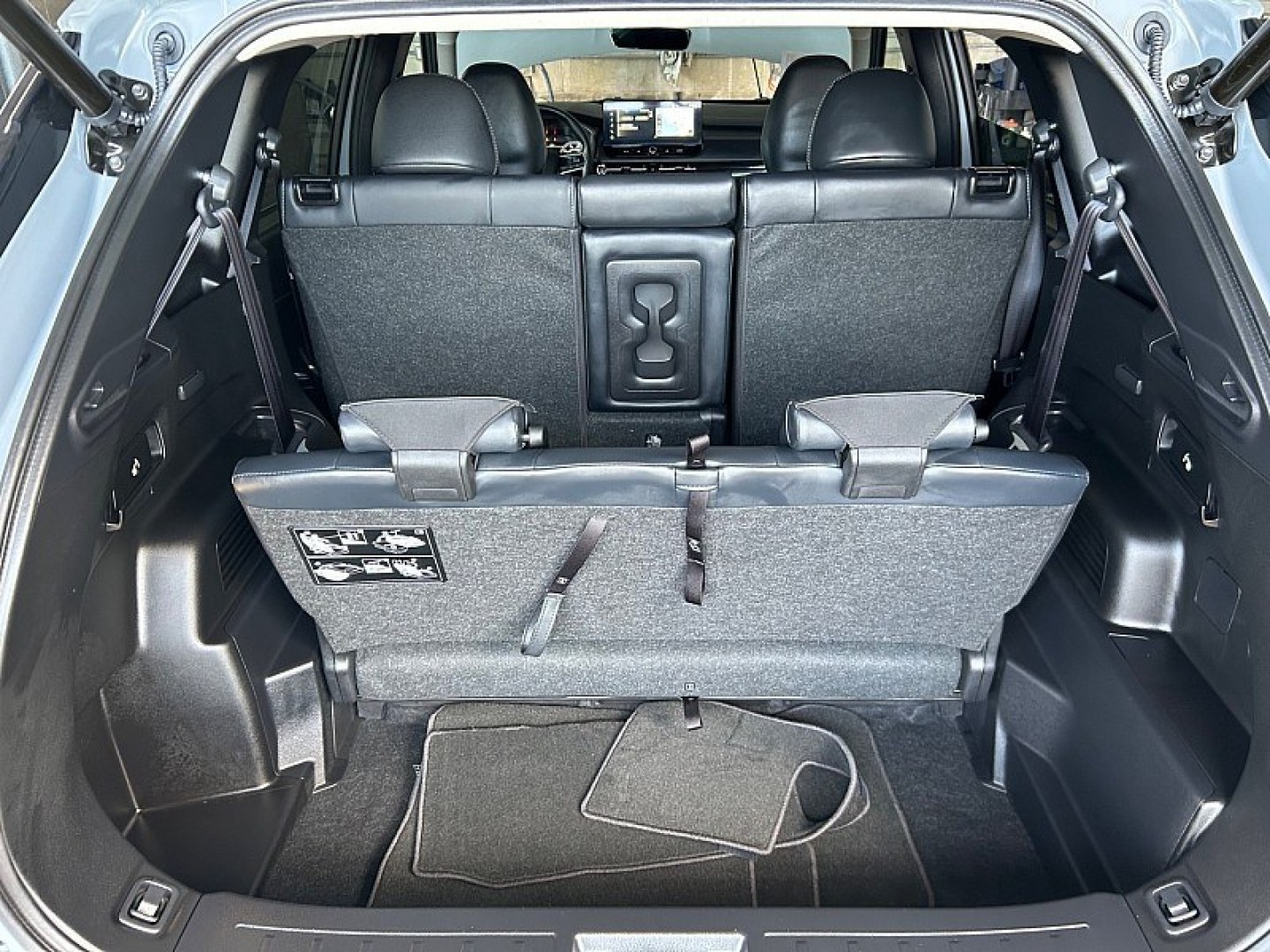 2026 Gray Mitsubishi Outlander (JA4J3VAB4TZ) with an 4-Cyl Turbo Hybrid 1.5 Liter engine, Automatic CVT transmission, located at 412 Auto Vista Drive, Palmdale, 93551, (661) 945-0620, 34.592636, -118.136681- Photo#26