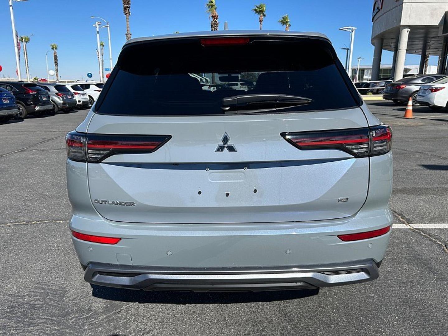 2026 GRAY Mitsubishi Outlander (JA4J3VAB9TZ) with an 4-Cyl Turbo Hybrid 1.5 Liter engine, Automatic CVT transmission, located at 412 Auto Vista Drive, Palmdale, 93551, (661) 945-0620, 34.592636, -118.136681- Photo#19