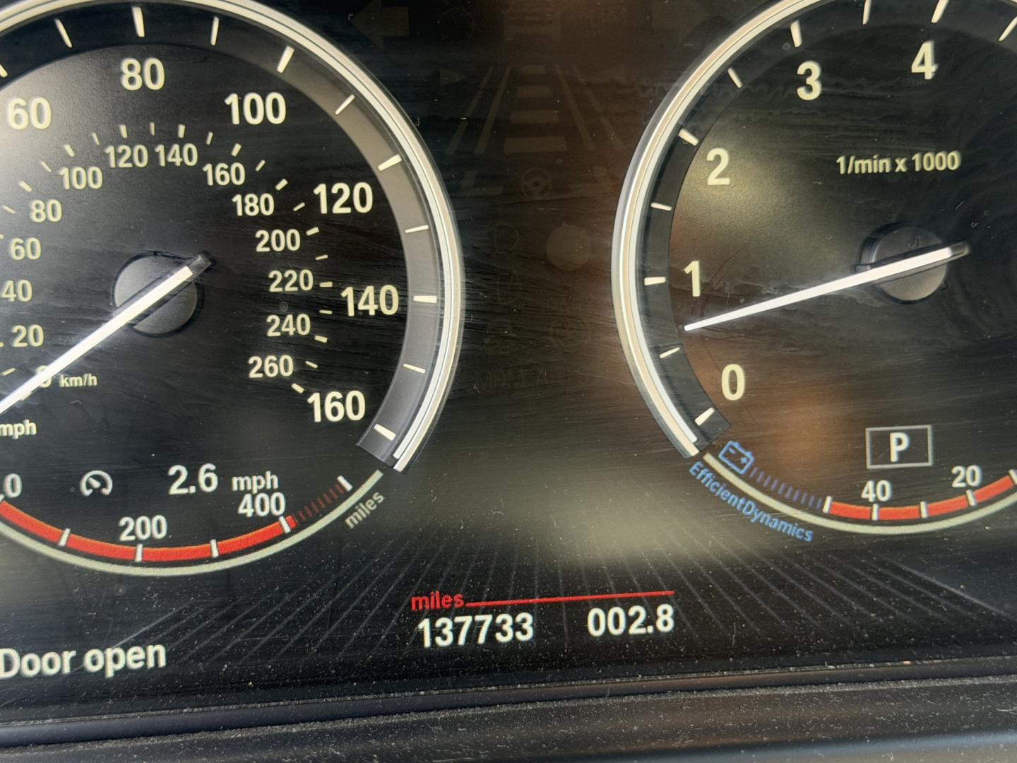 2015 Gray /Black BMW X5 xDrive35i (5UXKR0C58F0) with an 3.0L L6 DOHC 24V engine, 8-Speed Automatic transmission, located at 30 S. Berkeley Avenue, Pasadena, CA, 91107, (626) 248-7567, 34.145447, -118.109398- Photo#4