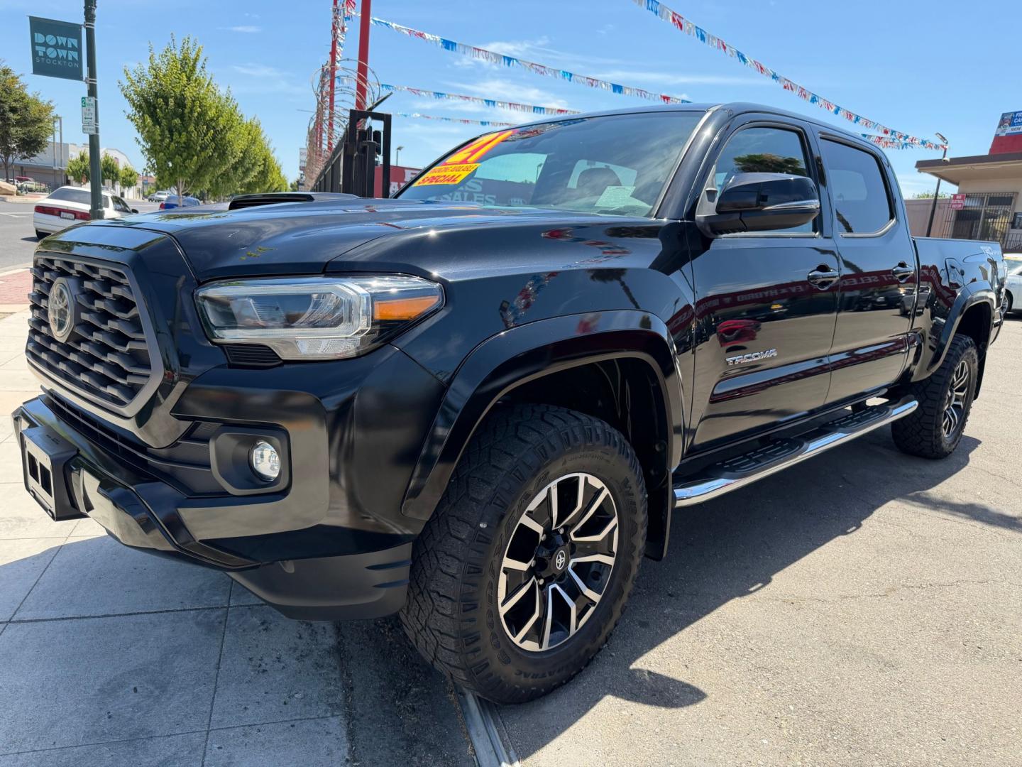 2021 Toyota DOUBLE CAB TRD SPORT PICK 4D (3TMBZ5DN5MM) with an 3.5L V6 DOHC 24V engine, 6A transmission, located at 744 E Miner Ave, Stockton, CA, 95202, (209) 944-5770, 37.956863, -121.282082- Photo#3